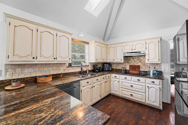 1220 Dentonshire Drive, Carrollton, TX 75007