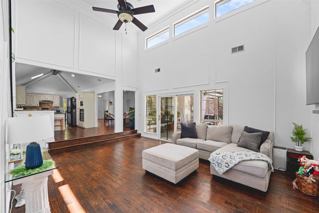 1220 Dentonshire Drive, Carrollton, TX 75007