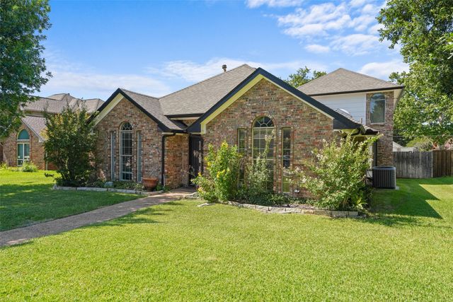1220 Dentonshire Drive, Carrollton, TX 75007