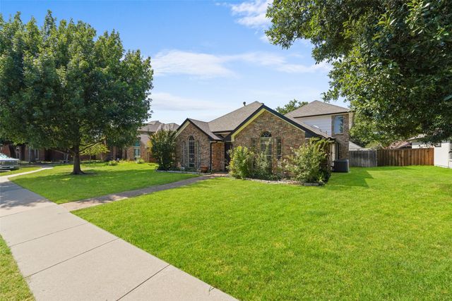 1220 Dentonshire Drive, Carrollton, TX 75007
