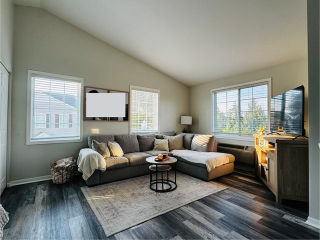 128 Bertram Drive M, Yorkville, IL 60560