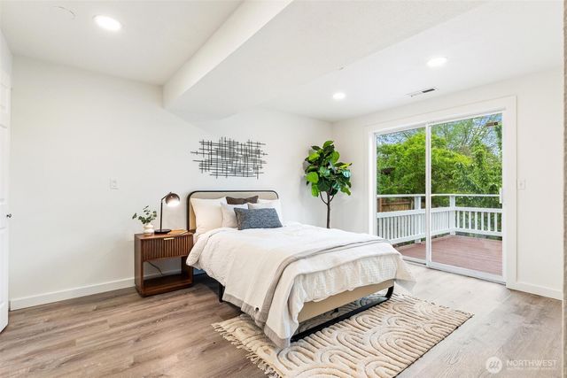 10825 158th Court NE, Redmond, WA 98052