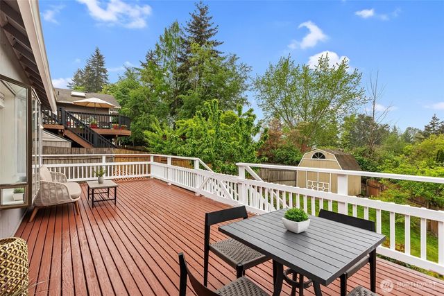 10825 158th Court NE, Redmond, WA 98052