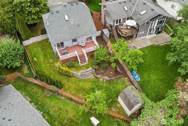 10825 158th Court NE, Redmond, WA 98052