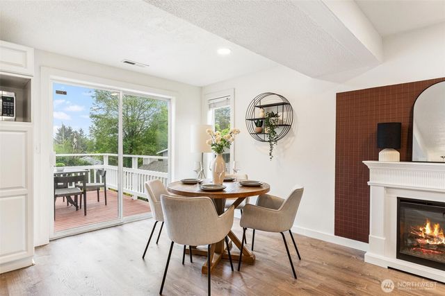 10825 158th Court NE, Redmond, WA 98052