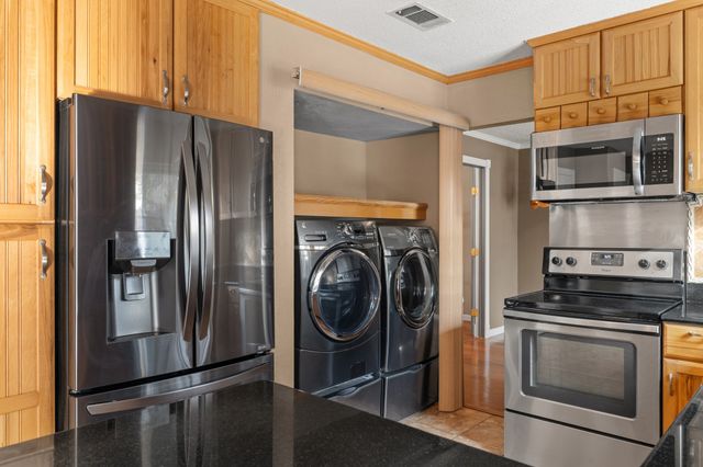 3708 Windsong Lane, Bedford, TX 76021