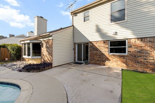 3708 Windsong Lane, Bedford, TX 76021