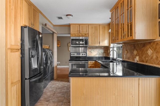 3708 Windsong Lane, Bedford, TX 76021