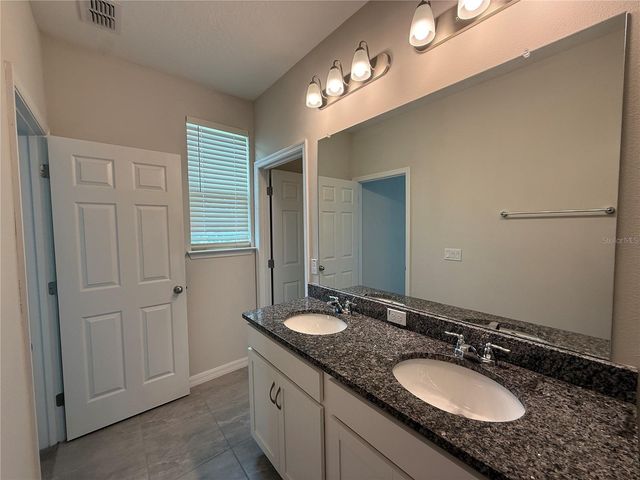 5072 AVALON PARK BOULEVARD, Wesley Chapel, FL 33545