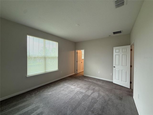 5072 AVALON PARK BOULEVARD, Wesley Chapel, FL 33545