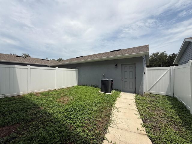5072 AVALON PARK BOULEVARD, Wesley Chapel, FL 33545