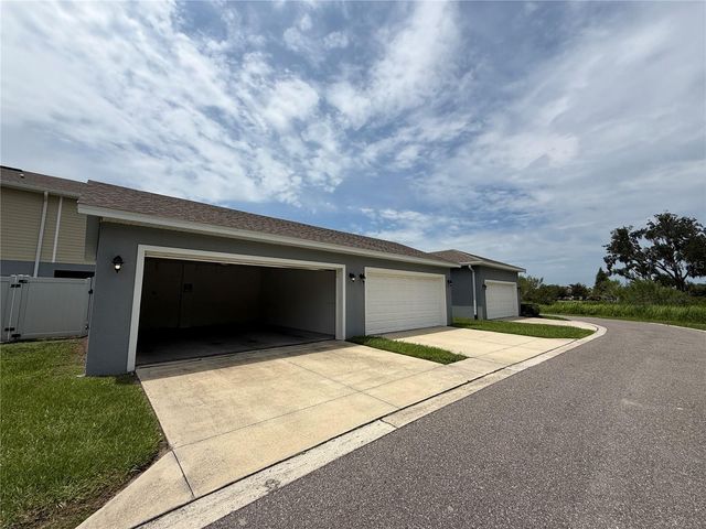 5072 AVALON PARK BOULEVARD, Wesley Chapel, FL 33545