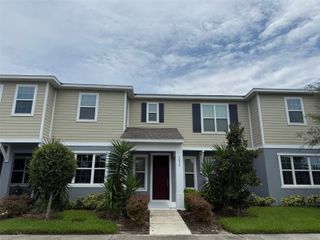 5072 AVALON PARK BOULEVARD, Wesley Chapel, FL 33545