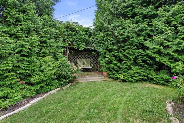 5213 79 STREET, Kenosha, WI 53142