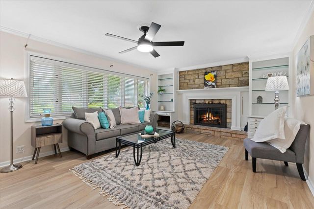 5213 79 STREET, Kenosha, WI 53142