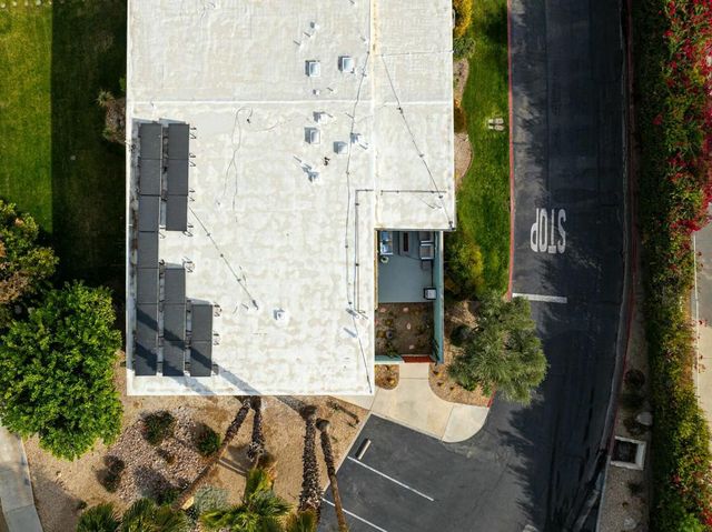 17 Desert Lakes Drive, Palm Springs, CA 92264