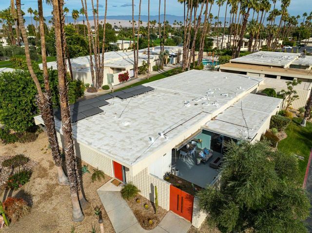 17 Desert Lakes Drive, Palm Springs, CA 92264