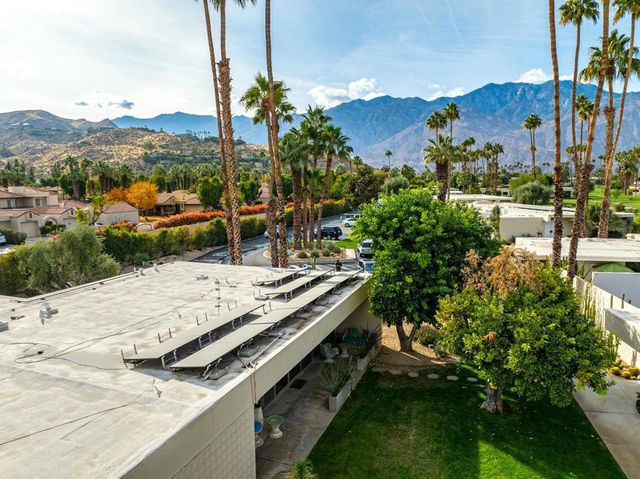 17 Desert Lakes Drive, Palm Springs, CA 92264
