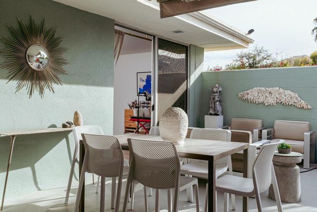 17 Desert Lakes Drive, Palm Springs, CA 92264