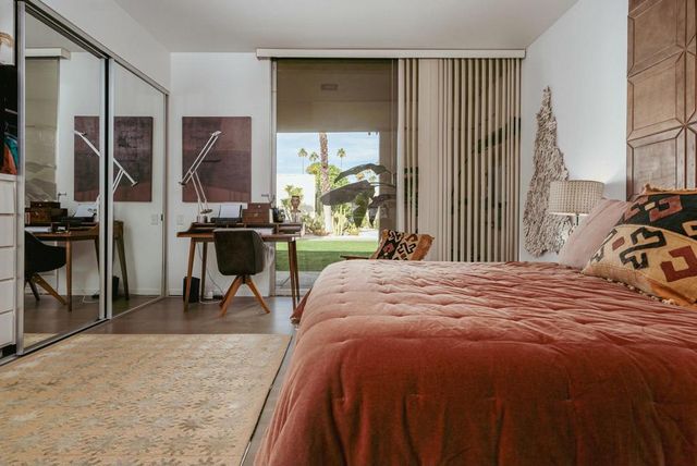 17 Desert Lakes Drive, Palm Springs, CA 92264