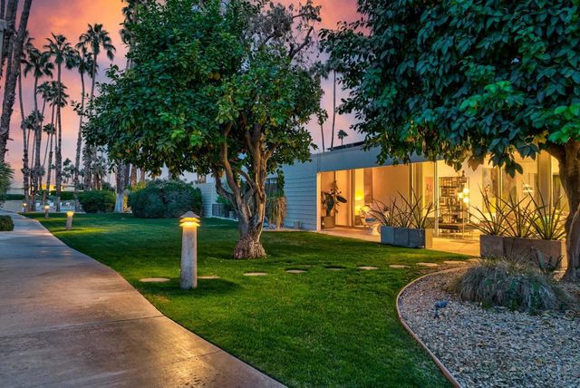 17 Desert Lakes Drive, Palm Springs, CA 92264