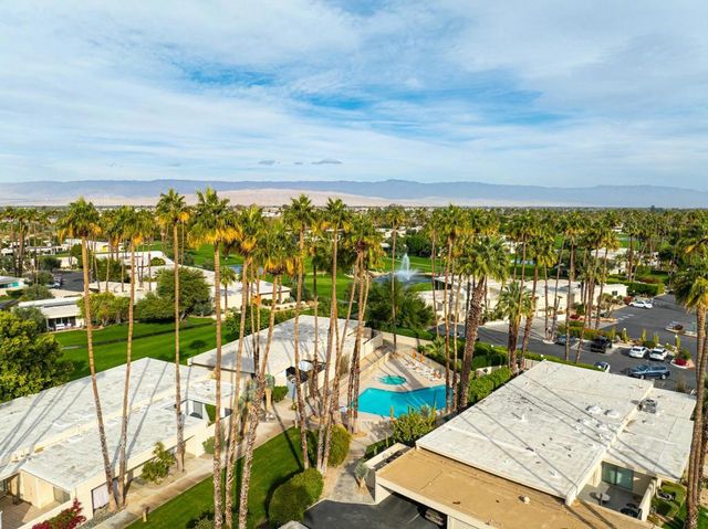 17 Desert Lakes Drive, Palm Springs, CA 92264