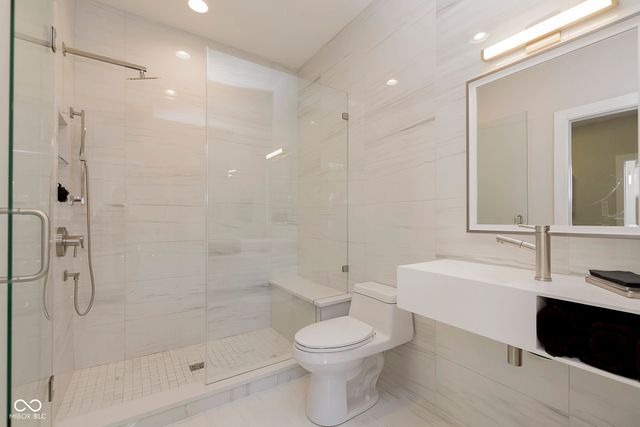 429 W 86th Street, Indianapolis, IN 46260