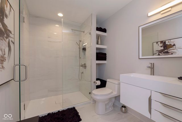 429 W 86th Street, Indianapolis, IN 46260