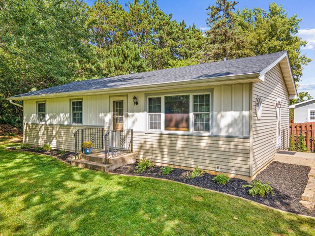 12814 Island View Drive NW, Elk River, MN 55330