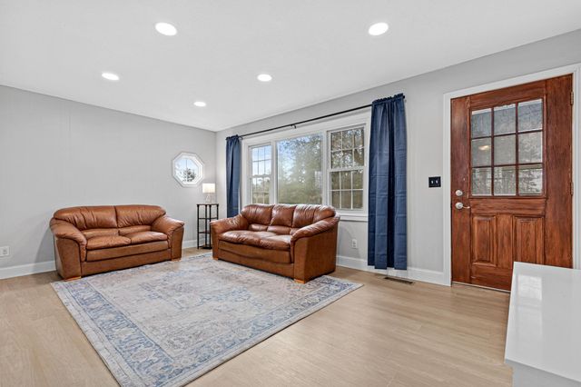 12814 Island View Drive NW, Elk River, MN 55330
