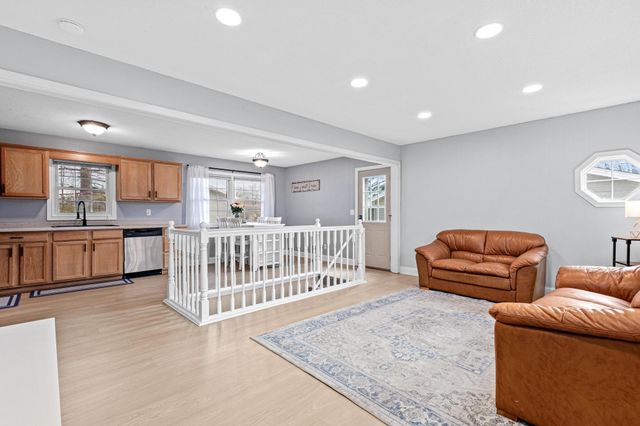 12814 Island View Drive NW, Elk River, MN 55330