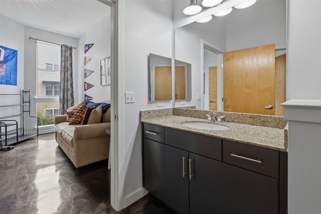 201 W Lancaster Avenue 313, Fort Worth, TX 76102