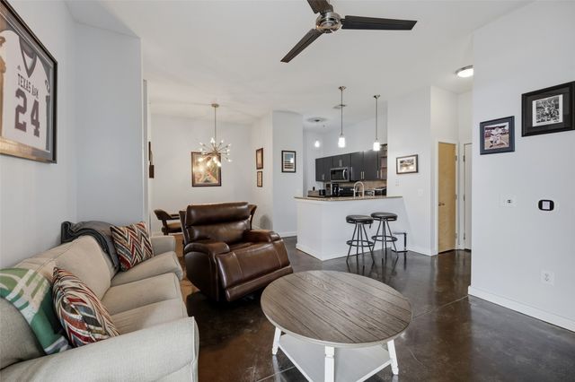 201 W Lancaster Avenue 313, Fort Worth, TX 76102