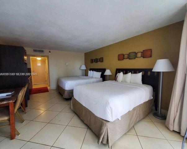 19201 Collins Ave 302, Sunny Isles Beach, FL 33160