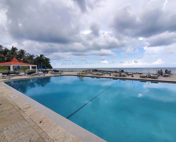 19201 Collins Ave 302, Sunny Isles Beach, FL 33160