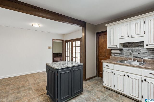 1400 GOLDEN DRIVE, Bessemer, AL 35023