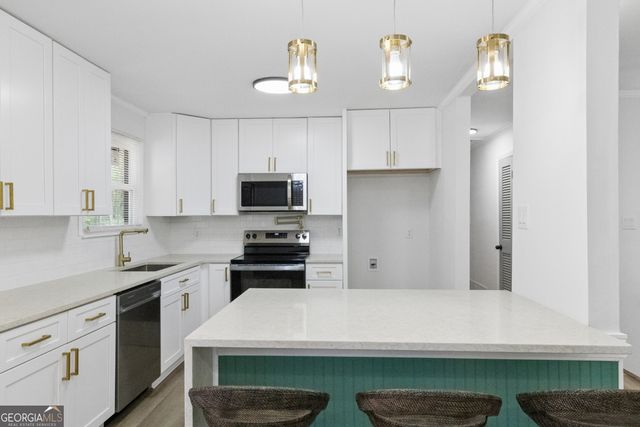 593 Country Lane Drive, Jonesboro, GA 30238