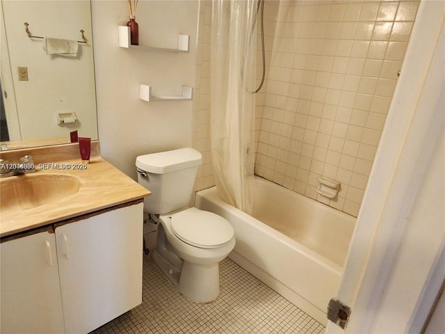 5750 NW 64th Avenue 303, Tamarac, FL 33319