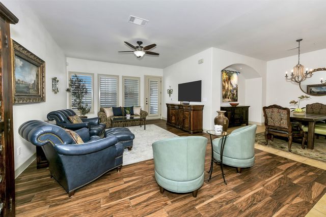 555 Via Amalfi 206, Irving, TX 75039