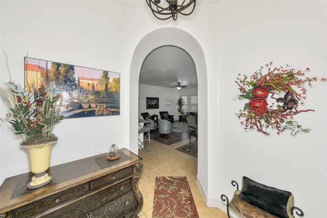 555 Via Amalfi 206, Irving, TX 75039
