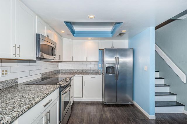 200 MERES BOULEVARD 21, Tarpon Springs, FL 34689