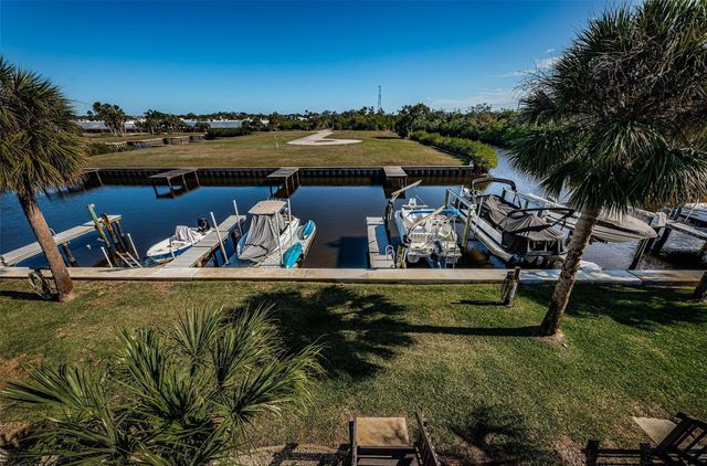 200 MERES BOULEVARD 21, Tarpon Springs, FL 34689