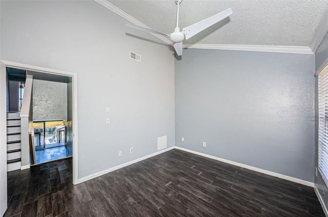 200 MERES BOULEVARD 21, Tarpon Springs, FL 34689