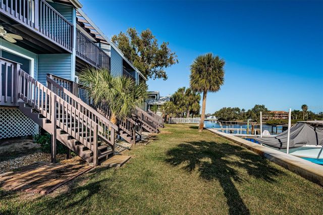 200 MERES BOULEVARD 21, Tarpon Springs, FL 34689