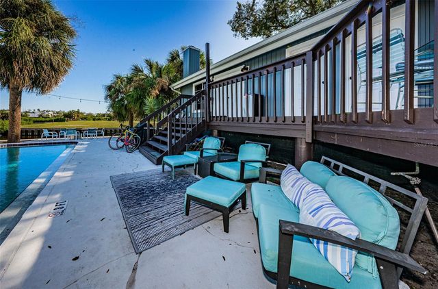 200 MERES BOULEVARD 21, Tarpon Springs, FL 34689