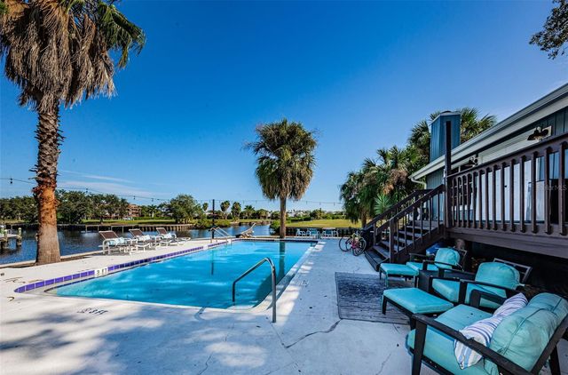 200 MERES BOULEVARD 21, Tarpon Springs, FL 34689