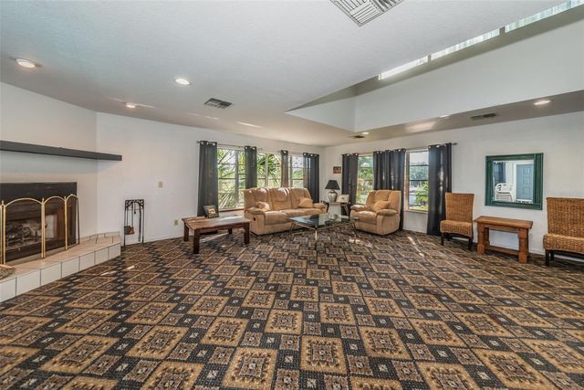 200 MERES BOULEVARD 21, Tarpon Springs, FL 34689