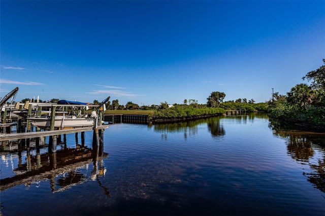 200 MERES BOULEVARD 21, Tarpon Springs, FL 34689