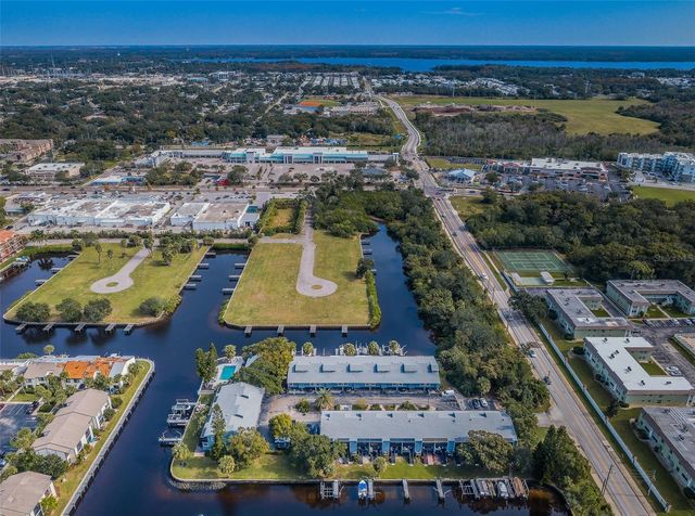 200 MERES BOULEVARD 21, Tarpon Springs, FL 34689