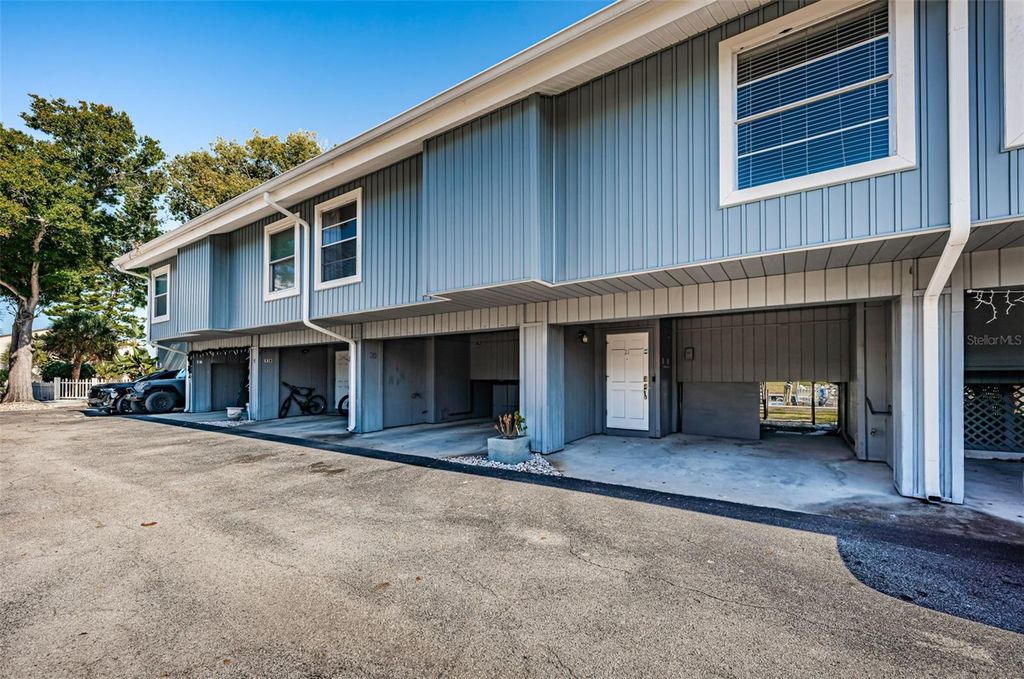 200 MERES BOULEVARD 21, Tarpon Springs, FL 34689